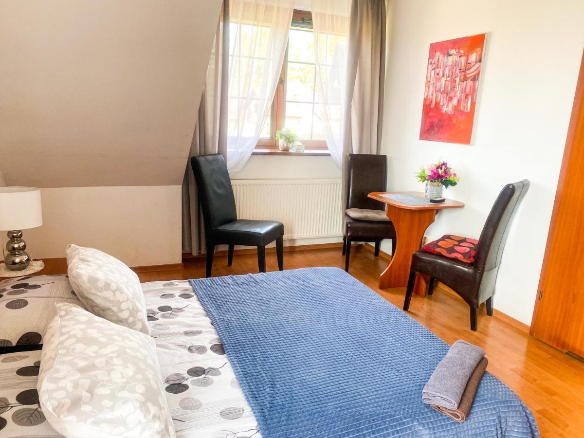 Goscinne Emilio Habitación en casa particular Kudowa-Zdrój